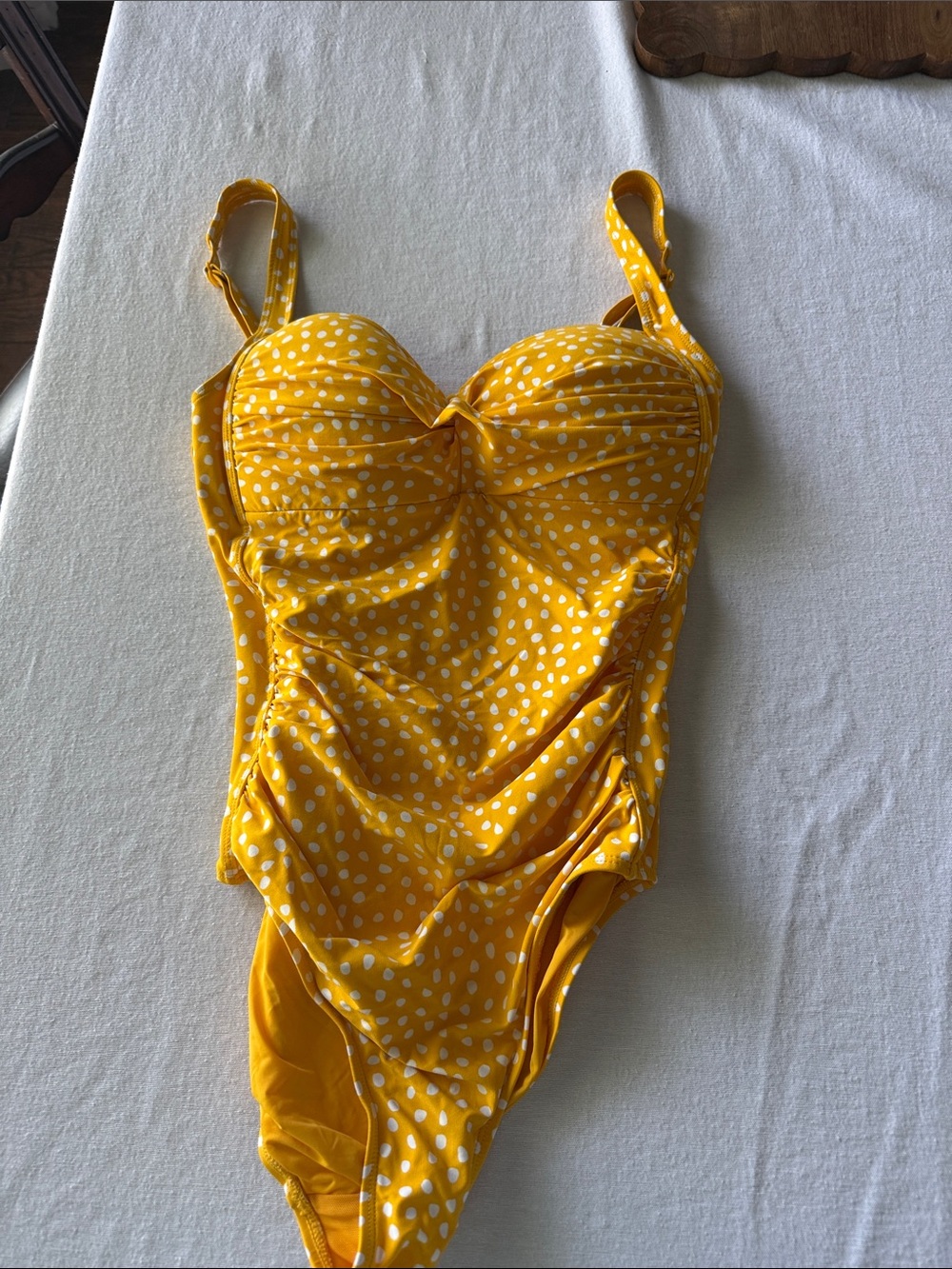 Women’s NipTuck Swim Size 8 Yellow Polka Dot One-Piece Swimsuit